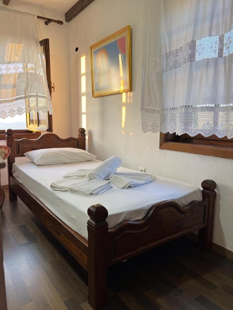 Pjetri House Hotell Berat Eksteriør bilde
