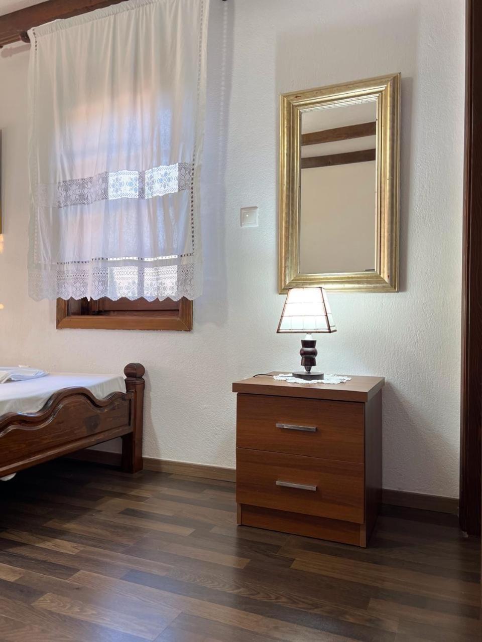 Pjetri House Hotell Berat Eksteriør bilde